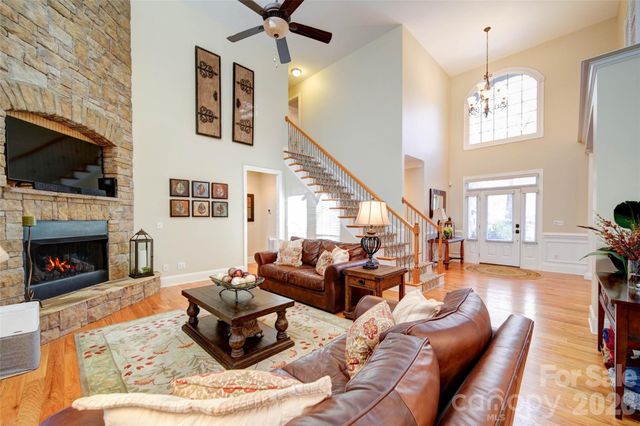 4763 River Hills Drive, Denver, NC 28037