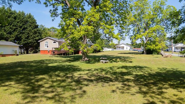 30 Bridges Street, Inman, SC 29349