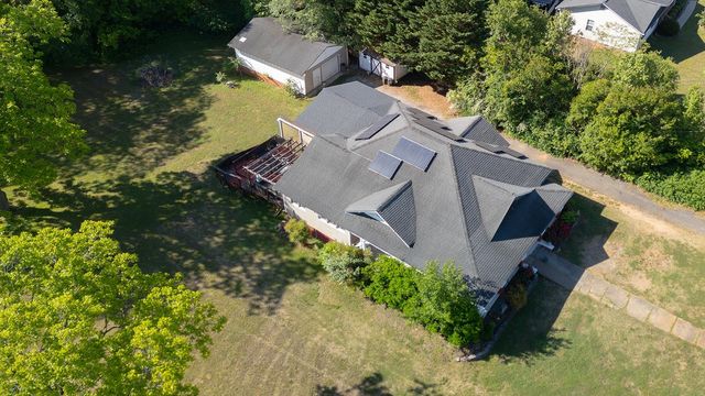 30 Bridges Street, Inman, SC 29349