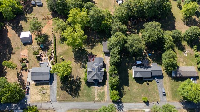 30 Bridges Street, Inman, SC 29349
