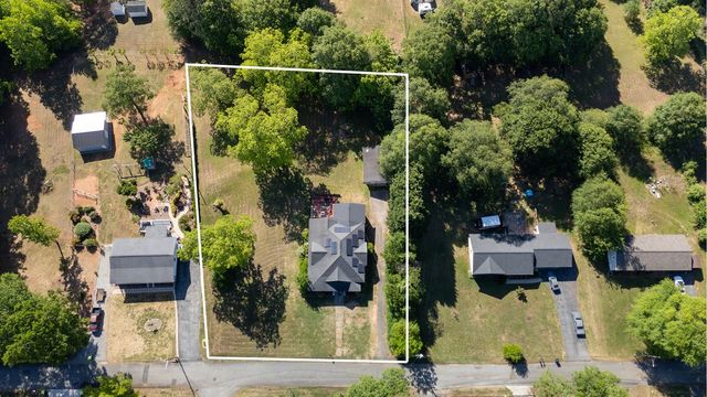 30 Bridges Street, Inman, SC 29349