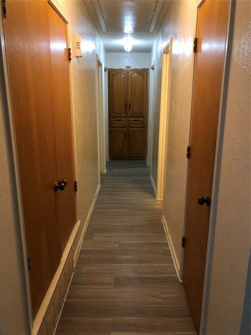 103 N VENICE Drive, Duncanville, TX 75116