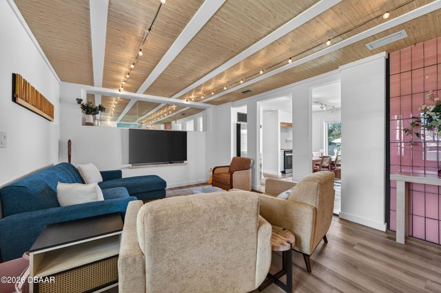 307 Williams Avenue, Daytona Beach, FL 32118