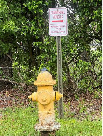 1200 N Liberty Ave 1200G, Homestead, FL 33034