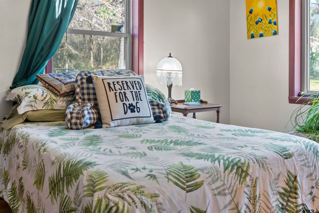 15560 State Highway 31, Brownsboro, TX 75756