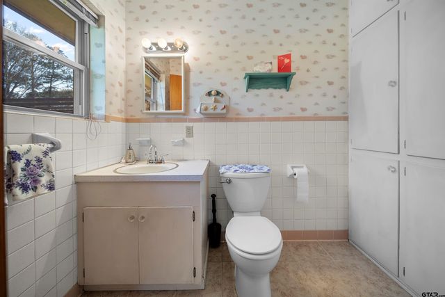 15560 State Highway 31, Brownsboro, TX 75756