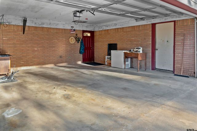 15560 State Highway 31, Brownsboro, TX 75756