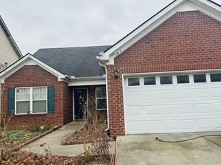 6150 Old Forest Rd, Antioch, TN 37013