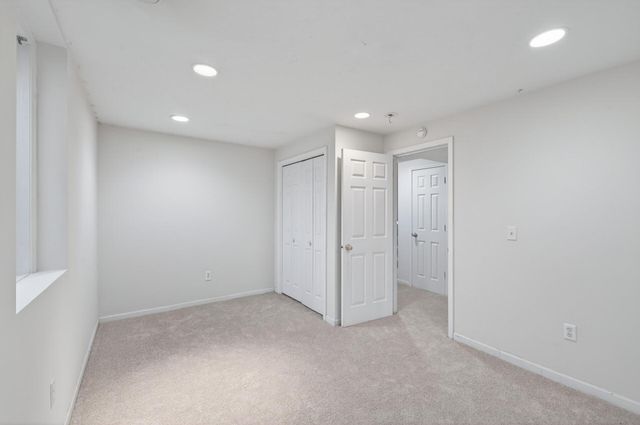 667 Aurora Avenue, Saint Paul, MN 55104