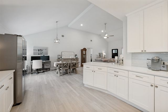 324 Hillcroft Road, Fort Worth, TX 76108