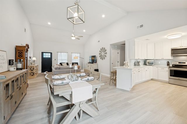 324 Hillcroft Road, Fort Worth, TX 76108