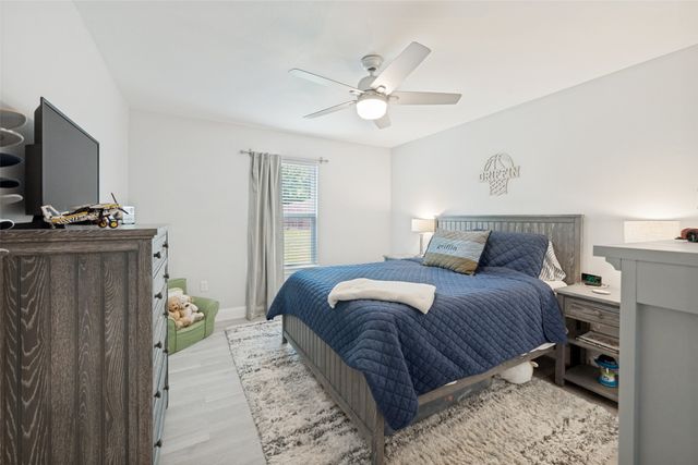 324 Hillcroft Road, Fort Worth, TX 76108