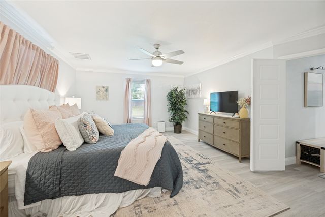 324 Hillcroft Road, Fort Worth, TX 76108