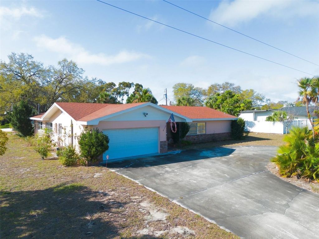 201 HARBOR BLUFF DRIVE, Largo, FL 33770