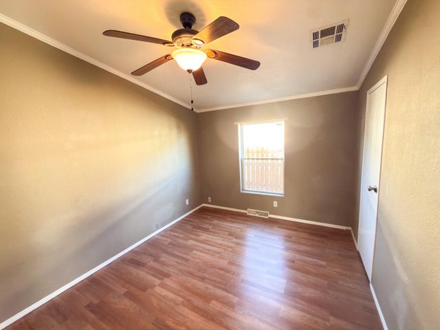 8905 Odin Road SW, Albuquerque, NM 87121