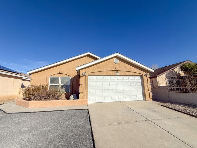 8905 Odin Road SW, Albuquerque, NM 87121