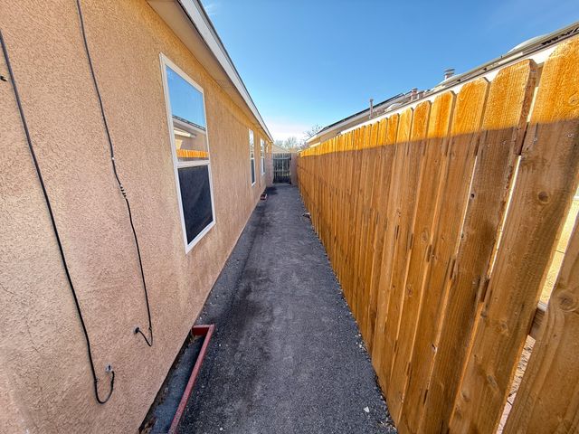 8905 Odin Road SW, Albuquerque, NM 87121