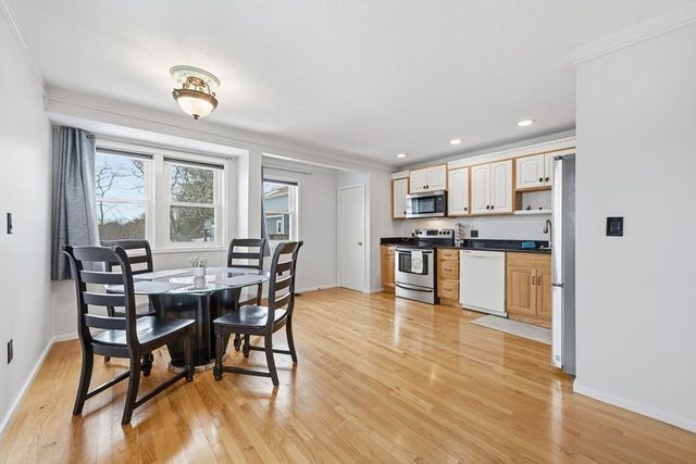 8 Russell Dr 7D, Salem, MA 01970