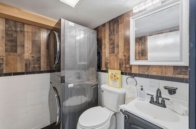 8 Russell Dr 7D, Salem, MA 01970