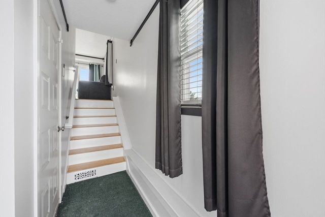 8 Russell Dr 7D, Salem, MA 01970