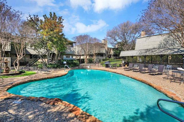 7705 Meadow Park Drive 209, Dallas, TX 75230