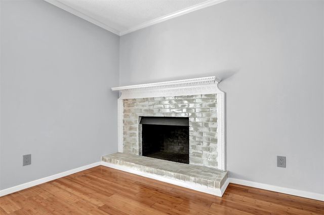 7705 Meadow Park Drive 209, Dallas, TX 75230