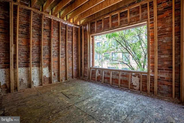 1427 POINT BREEZE AVE, Philadelphia, PA 19146