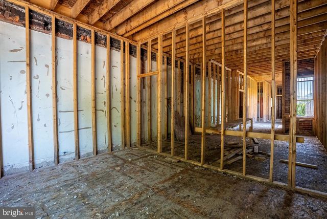 1427 POINT BREEZE AVE, Philadelphia, PA 19146