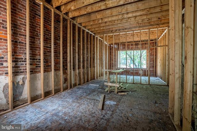 1427 POINT BREEZE AVE, Philadelphia, PA 19146