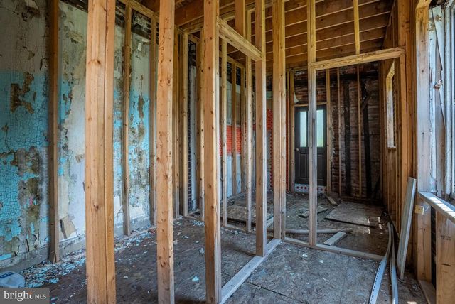 1427 POINT BREEZE AVE, Philadelphia, PA 19146