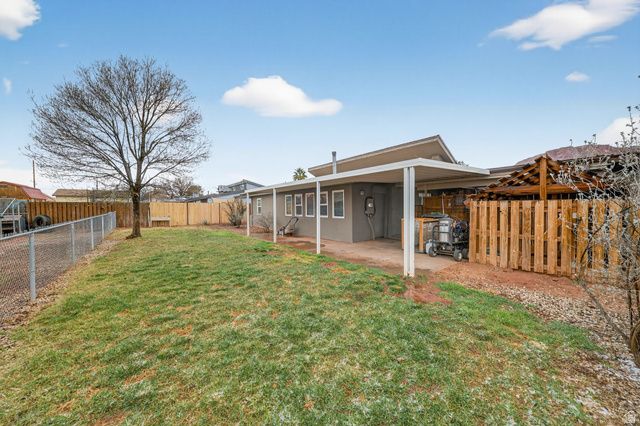 256 E 580 S, Ivins, UT 84738