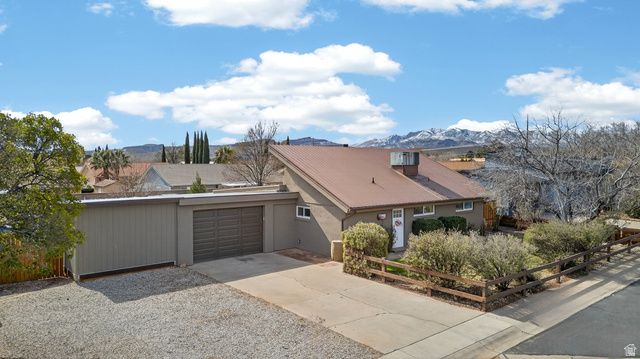 256 E 580 S, Ivins, UT 84738