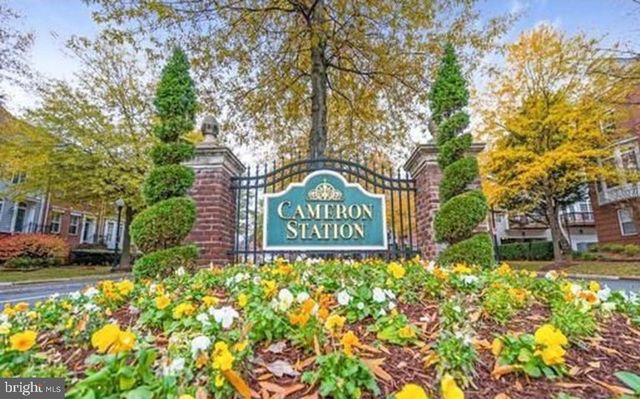 5058 MINDA CT, Alexandria, VA 22304