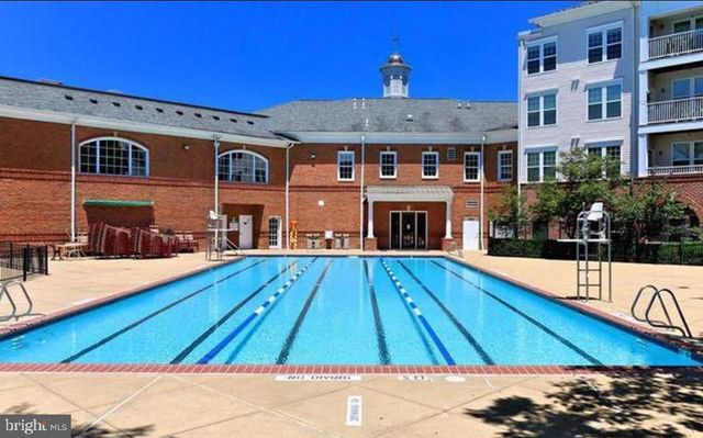 5058 MINDA CT, Alexandria, VA 22304