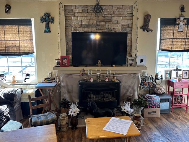 408 NE Main Street, Gravette, AR 72736