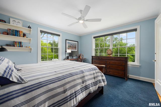 4407 N GRANDVIEW Drive, Peoria Heights, IL 61483