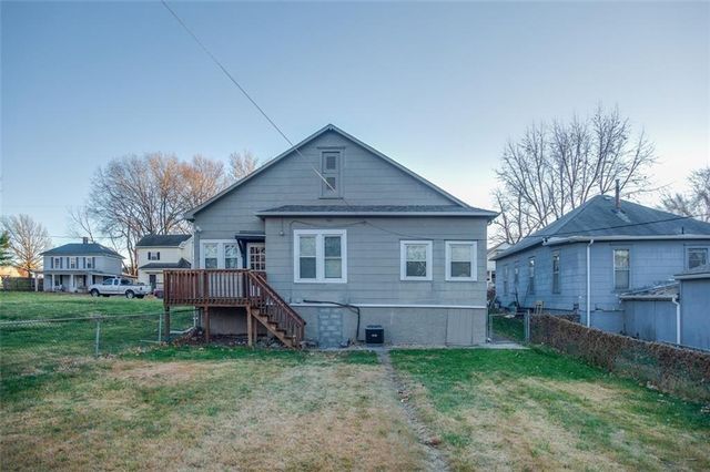 126 E Elm Street, Independence, MO 64050