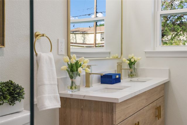 14510 Dennis Lane, Farmers Branch, TX 75234