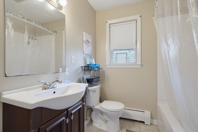 46 Myrtle Street, Manchester, NH 03104