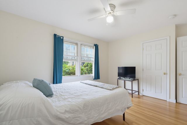 46 Myrtle Street, Manchester, NH 03104