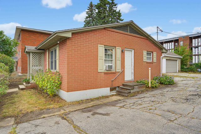46 Myrtle Street, Manchester, NH 03104