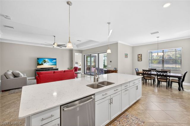 2355 Grenadines WAY, Naples, FL 34120