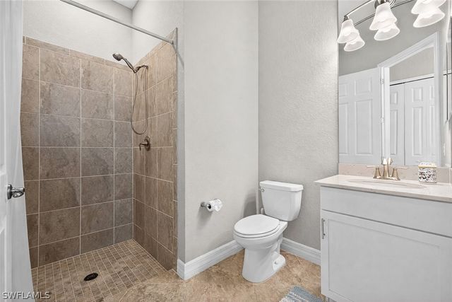 2355 Grenadines WAY, Naples, FL 34120