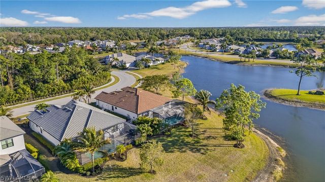 2355 Grenadines WAY, Naples, FL 34120