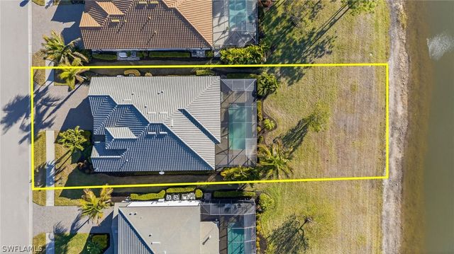 2355 Grenadines WAY, Naples, FL 34120