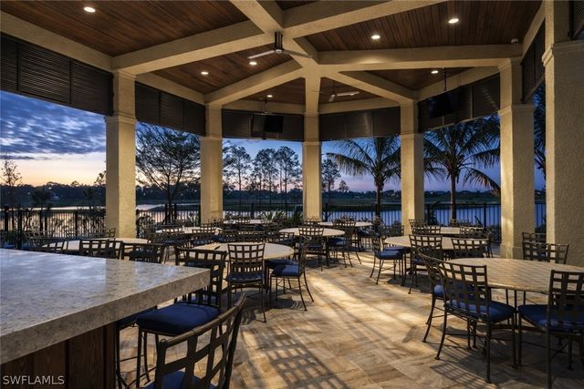 2355 Grenadines WAY, Naples, FL 34120