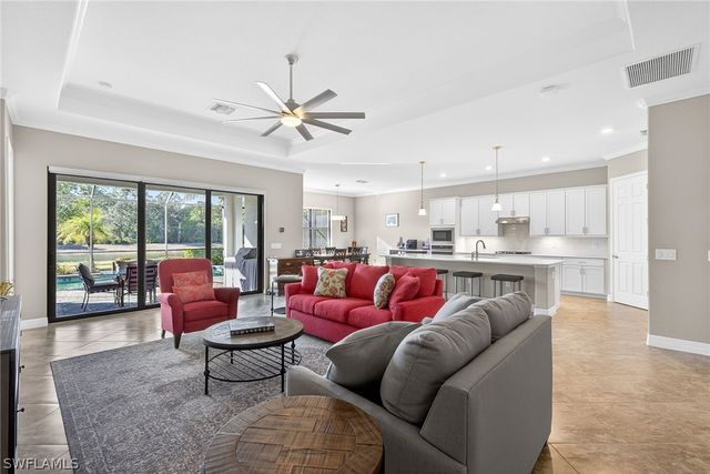 2355 Grenadines WAY, Naples, FL 34120