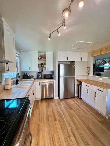 5624 N ALBERTA St, Spokane, WA 99205