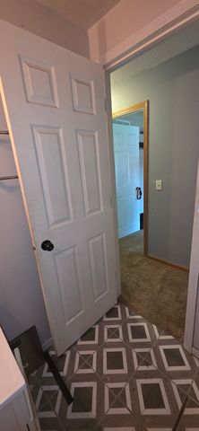 1325 102nd Avenue, Rock Island, IL 61201