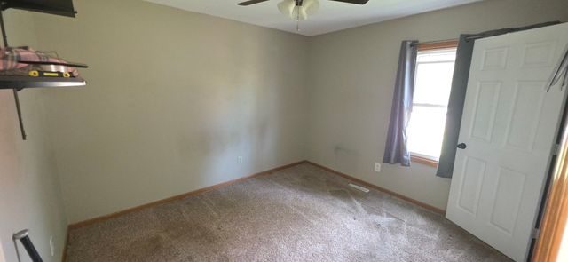 1325 102nd Avenue, Rock Island, IL 61201
